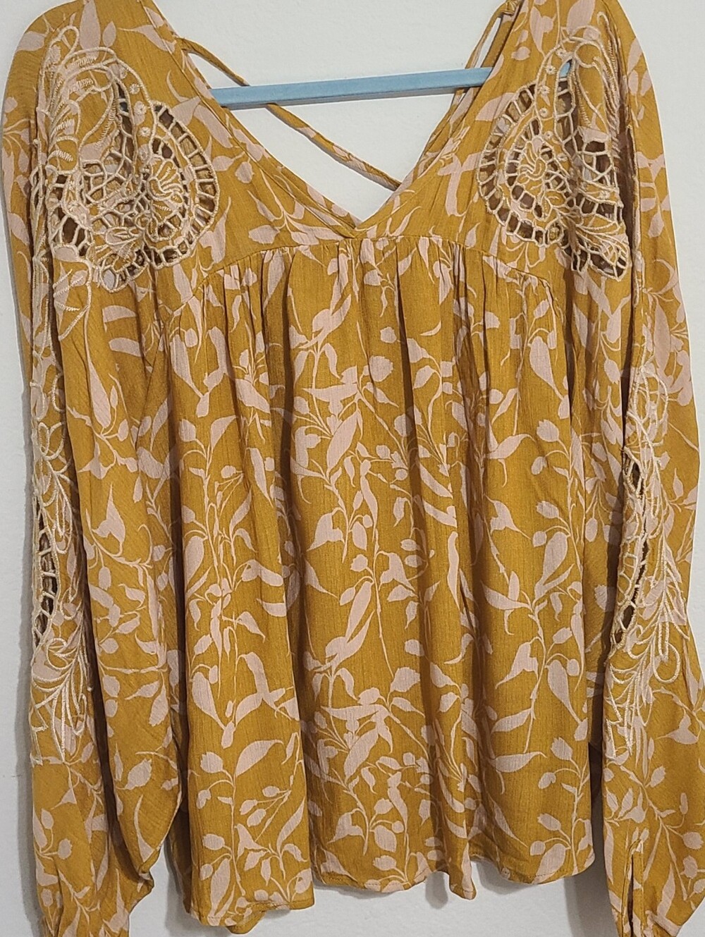 CATO boho Floral Mustard Keyhole Flounce Sleeve Top Sz L Boho Cottagecore Rayon.